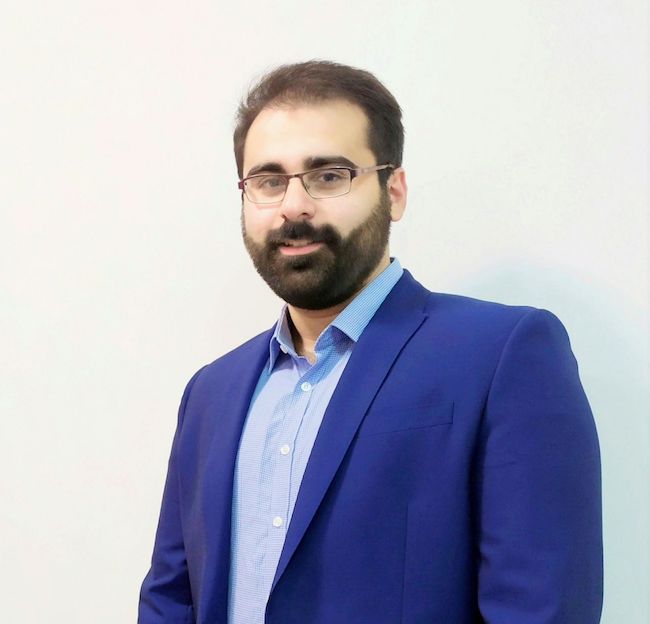 Headshot of Mohammad Rada Kily, the Webflow expert